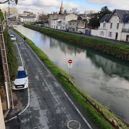 Apartamento Niort Au Bord De L'Eau 3 Exterior foto